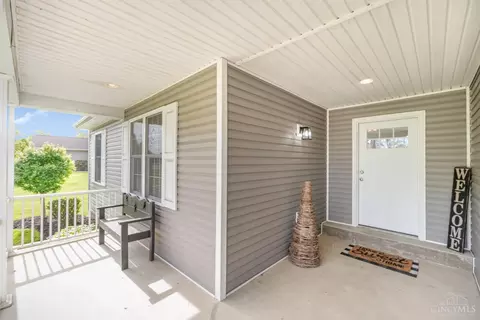 Exterior - 129 Willow Run Rd, Mount Orab, OH 45154 photo 2 of 7