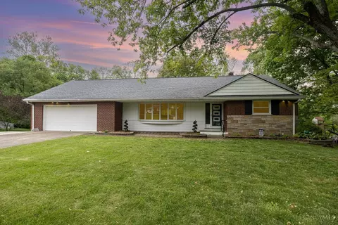 2409 Eastridge Dr, Hamilton, OH 45011
