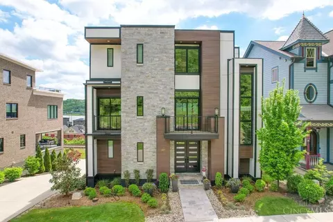2897 Walworth Ave, Cincinnati, OH 45226