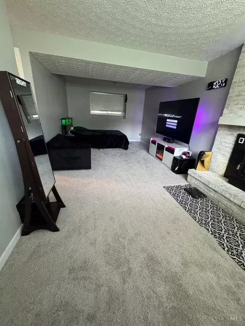 Bedroom - 7973 Autumnwind Dr, Cincinnati, OH 45249 photo 2 of 2