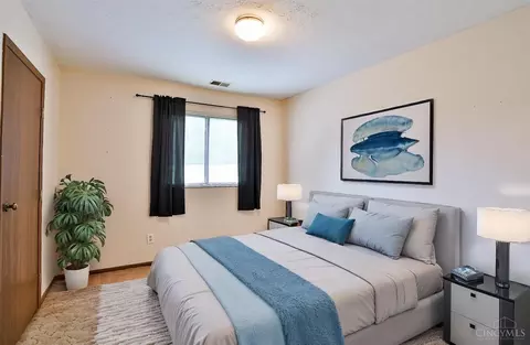 543 Davis Rd, Cincinnati, OH 45255 photo 10