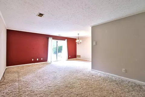 543 Davis Rd, Cincinnati, OH 45255 photo 4