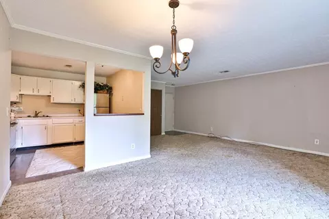 543 Davis Rd, Cincinnati, OH 45255 photo 6