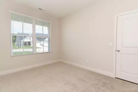 Bedroom - 2476 Bartram Ln, Harrison, OH 45030 photo 3 of 4