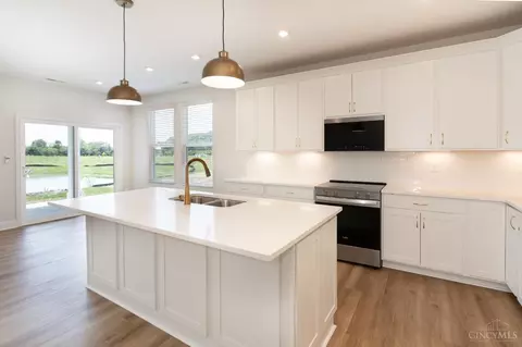 Kitchen - 2476 Bartram Ln, Harrison, OH 45030 photo 3 of 3