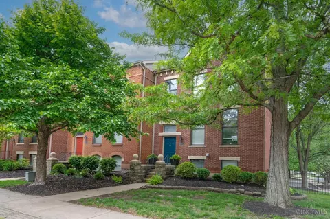 1007 John St, Cincinnati, OH 45203
