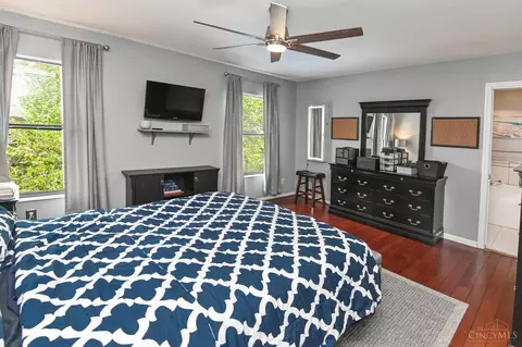 Bedroom - 1007 John St, Cincinnati, OH 45203 photo 1 of 4
