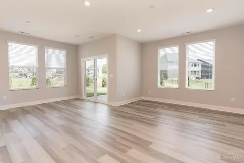 2490 Bartram Ln, Harrison, OH 45030 photo 4
