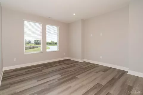 2490 Bartram Ln, Harrison, OH 45030 photo 3
