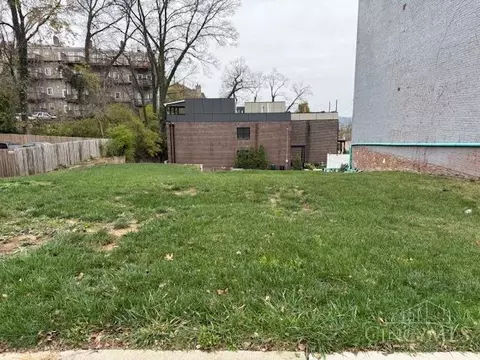 2604 Hackberry St, Cincinnati, OH 45206 photo 3