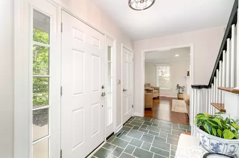 8518 Sturbridge Dr, Cincinnati, OH 45236 photo 5