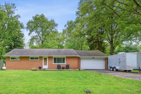 1141 Old Oaks Dr, Amelia, OH 45102