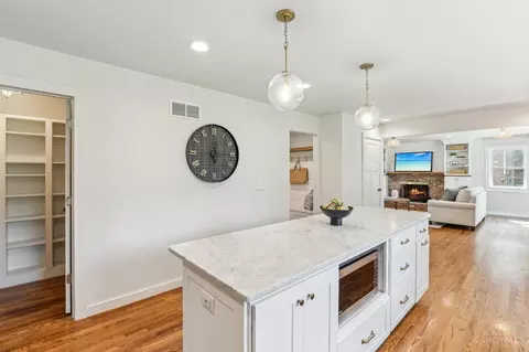 Kitchen - 7393 Baywind Dr, Montgomery, OH 45242 photo 3 of 4