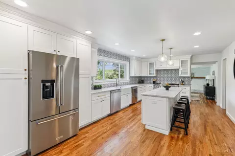 Kitchen - 7393 Baywind Dr, Montgomery, OH 45242 photo 1 of 4