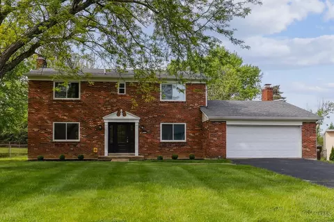 7393 Baywind Dr, Montgomery, OH 45242