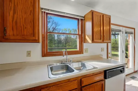 Kitchen - 8574 Price Pl, Morrow, OH 45152 photo 3 of 3