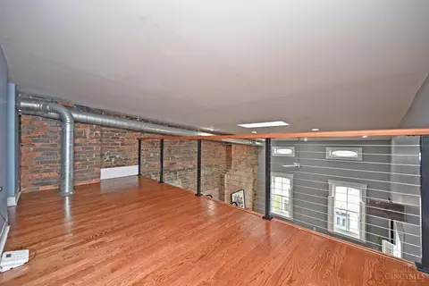 Living - 1622 Walnut St, Cincinnati, OH 45202 photo 6 of 6