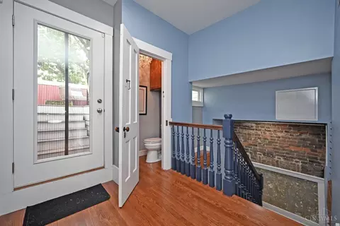 Entry Way - 1622 Walnut St, Cincinnati, OH 45202 photo 15 of 17
