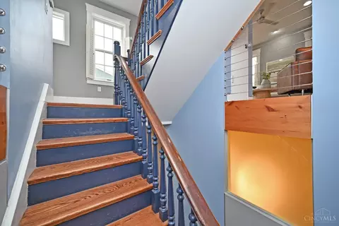Entry Way - 1622 Walnut St, Cincinnati, OH 45202 photo 11 of 17
