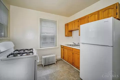 Kitchen - 1226 Rutledge Ave, Cincinnati, OH 45205 photo 2 of 4
