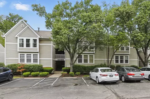 131 Highridge Ct, Fairfield, OH 45014