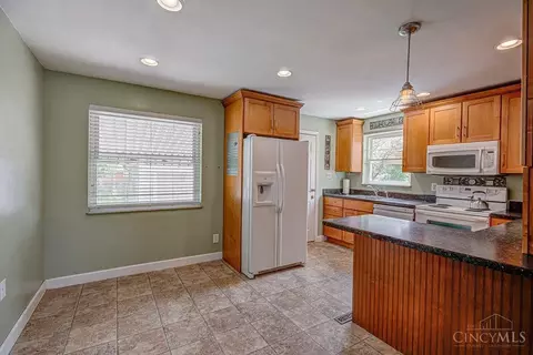 Kitchen - 9366 Neil Dr, Cincinnati, OH 45231 photo 1 of 6