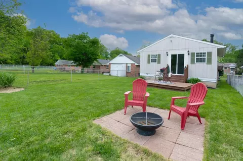 Exterior - 3982 Warren Ave, Fairfax, OH 45227 photo 4 of 5