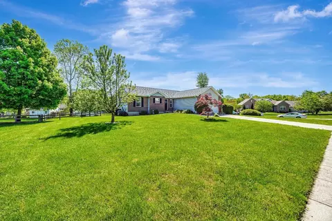 4010 Ponder Dr, Cincinnati, OH 45245