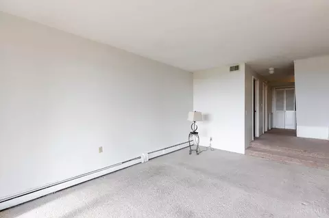 Living - 1271 Ida St, Cincinnati, OH 45202 photo 10 of 10