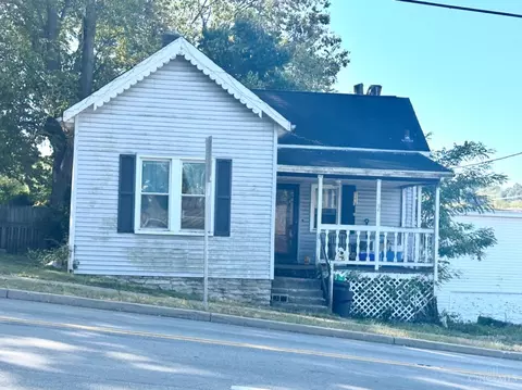 9 State Rd, Cleves, OH 45002
