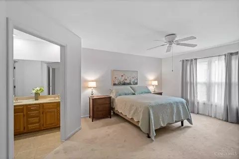 871 Surrey Trl, Cincinnati, OH 45245 photo 22