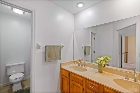 871 Surrey Trl, Cincinnati, OH 45245 photo 24
