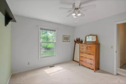 871 Surrey Trl, Cincinnati, OH 45245 photo 21