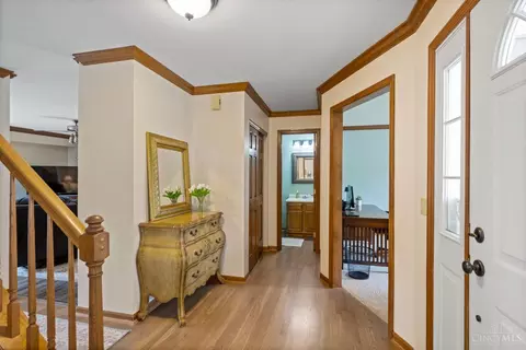 871 Surrey Trl, Cincinnati, OH 45245 photo 16