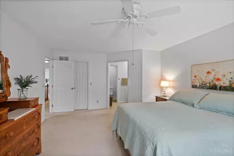 871 Surrey Trl, Cincinnati, OH 45245 photo 23