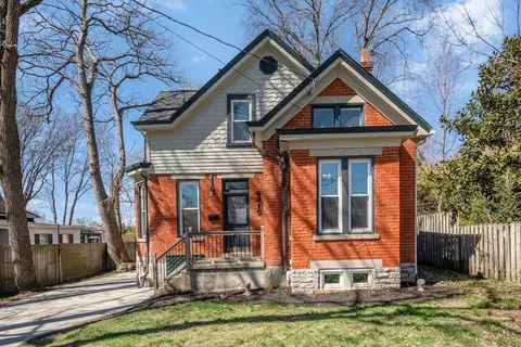 4315 Erie Ave, Cincinnati, OH 45227