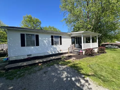 6513 Spring Hill Dr, Hillsboro, OH 45133