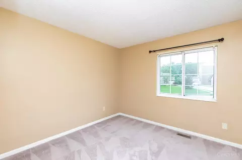 4151 Balfour Dr, Cincinnati, OH 45245 photo 21