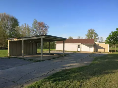 Exterior - 3636 Lucas Rd, Blanchester, OH 45107 photo 4 of 7