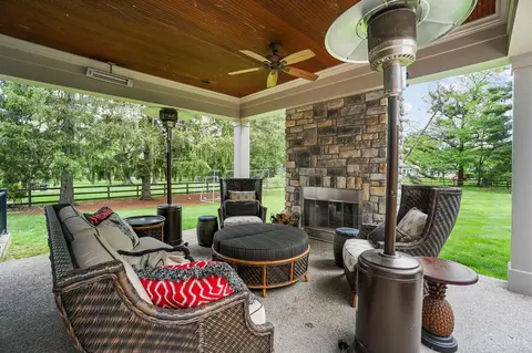 Exterior - 7105 Graves Rd, Cincinnati, OH 45243 photo 7 of 13