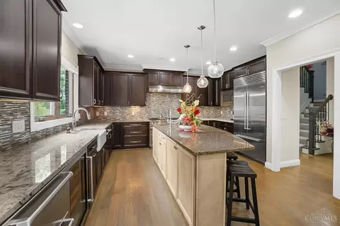 Kitchen - 7105 Graves Rd, Cincinnati, OH 45243 photo 3 of 9