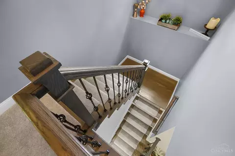 Entry Way - 7105 Graves Rd, Cincinnati, OH 45243 photo 10 of 12