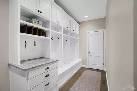 Entry Way - 7105 Graves Rd, Cincinnati, OH 45243 photo 7 of 12