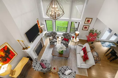 Living - 7105 Graves Rd, Cincinnati, OH 45243 photo 3 of 5