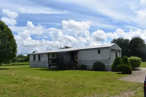 1163 Frog Hollow Rd, Peebles, OH 45660