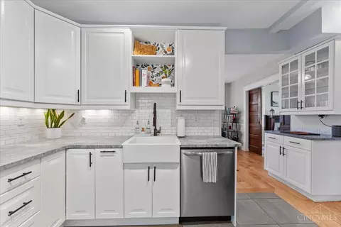 Kitchen - 1716 Mcmillan St, Cincinnati, OH 45206 photo 4 of 4