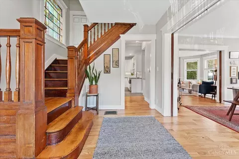 Entry Way - 1716 Mcmillan St, Cincinnati, OH 45206 photo 2 of 5