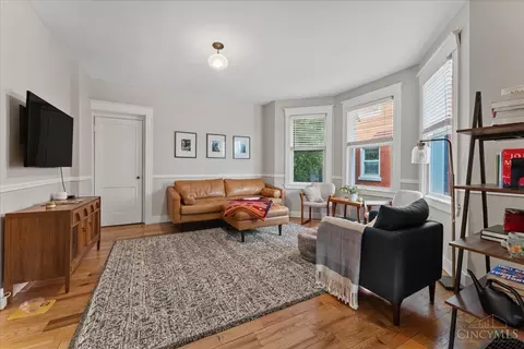 Living - 1716 Mcmillan St, Cincinnati, OH 45206 photo 2 of 3