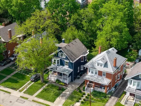 View/Area - 1716 Mcmillan St, Cincinnati, OH 45206 photo 2 of 5