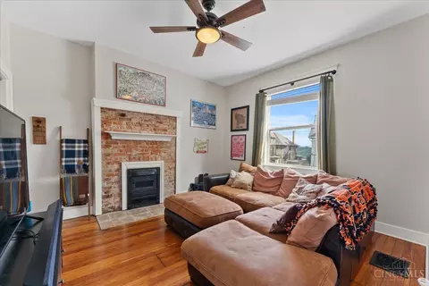 Living - 1716 Mcmillan St, Cincinnati, OH 45206 photo 3 of 3